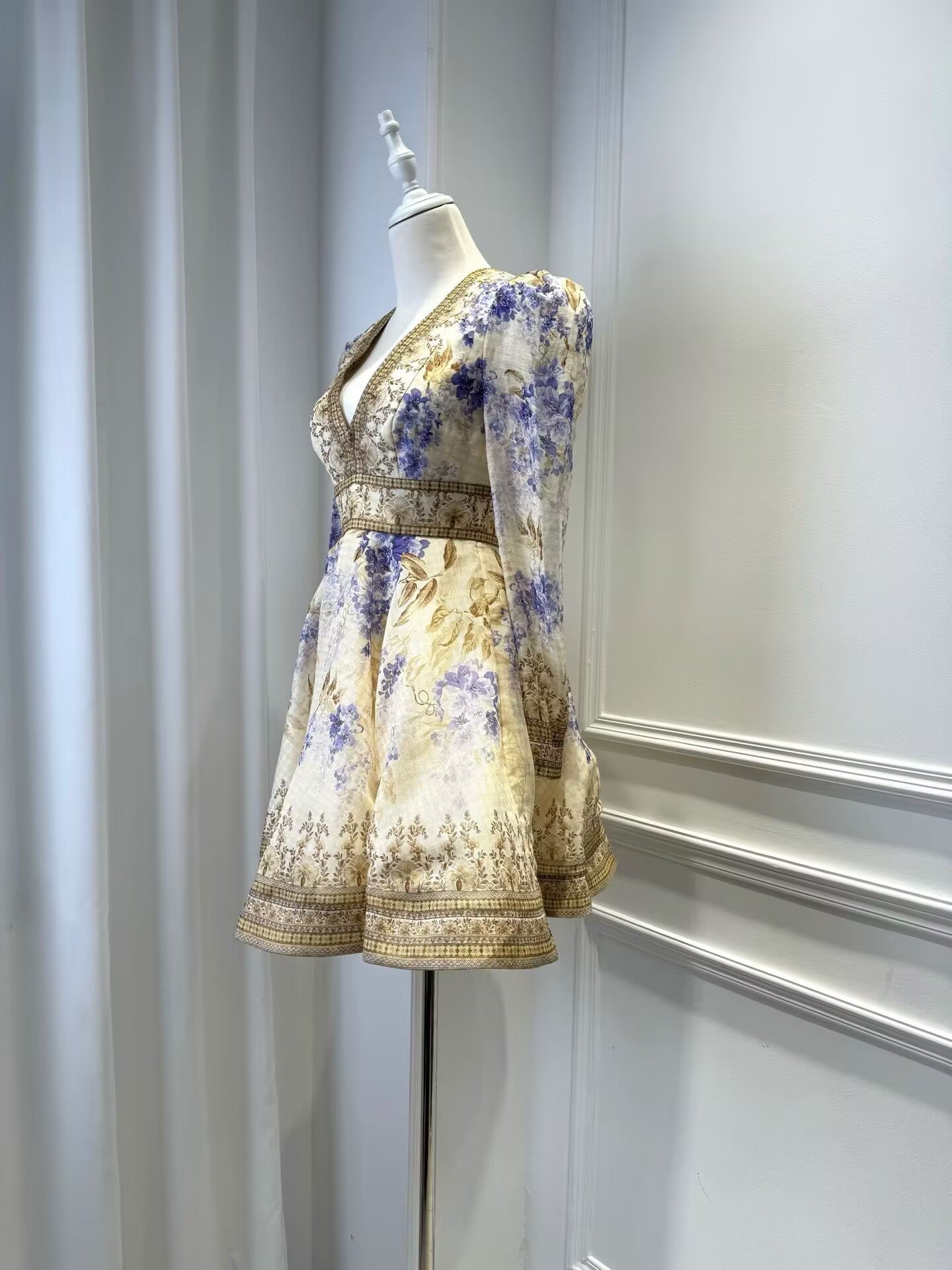 Silk and Linen V-neck Printed Long Sleeved Dress For Women